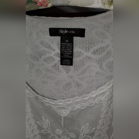 Ladies Top - Picture 3 of 3